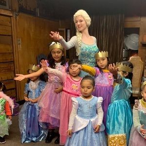 Meet your Posher, Lucero